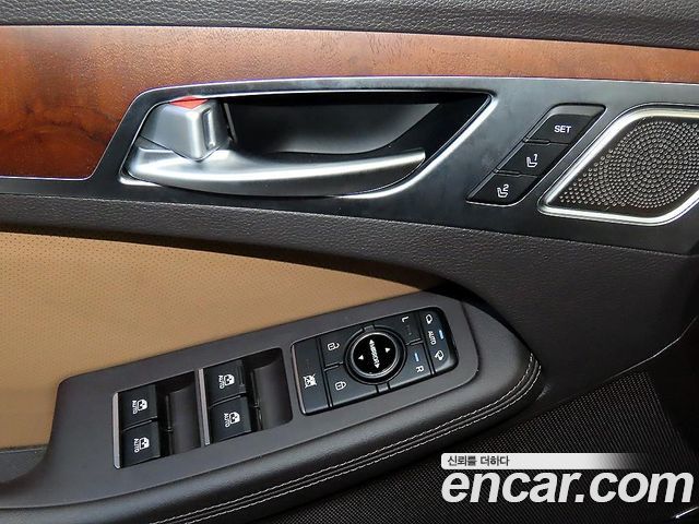Genesis G80 3.3 GDI AWD Premium Luxury 2019 — фото 18