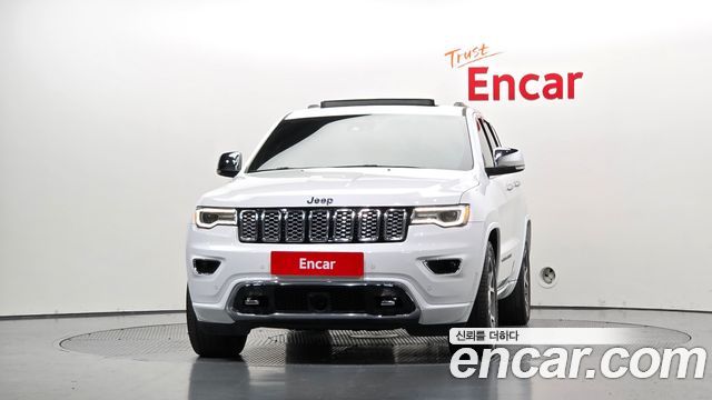 Jeep Grand Cherokee 3.6 Overland WK2 2021 — фото 3