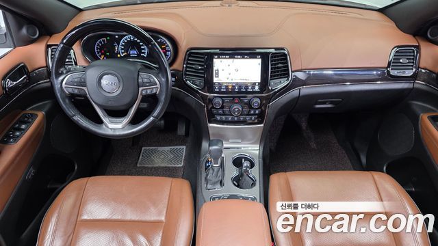 Jeep Grand Cherokee 3.6 Overland WK2 2021 — фото 7