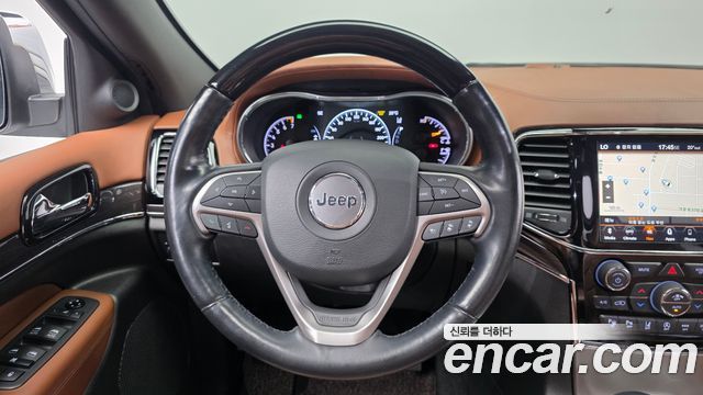 Jeep Grand Cherokee 3.6 Overland WK2 2021 — фото 13