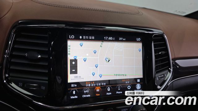 Jeep Grand Cherokee 3.6 Overland WK2 2021 — фото 14