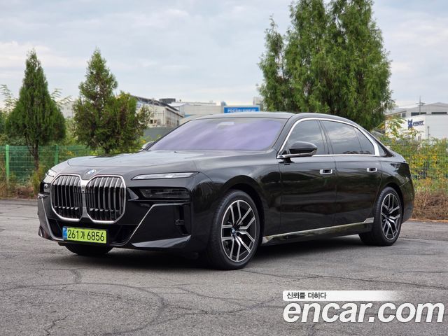 BMW 7 Series (G70) 740d xDrive M Sport