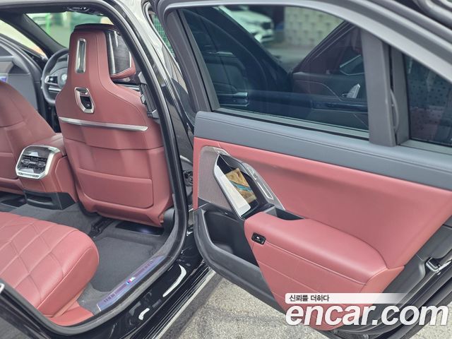 BMW 7 Series (G70) 740d xDrive M Sport 2026 — фото 16