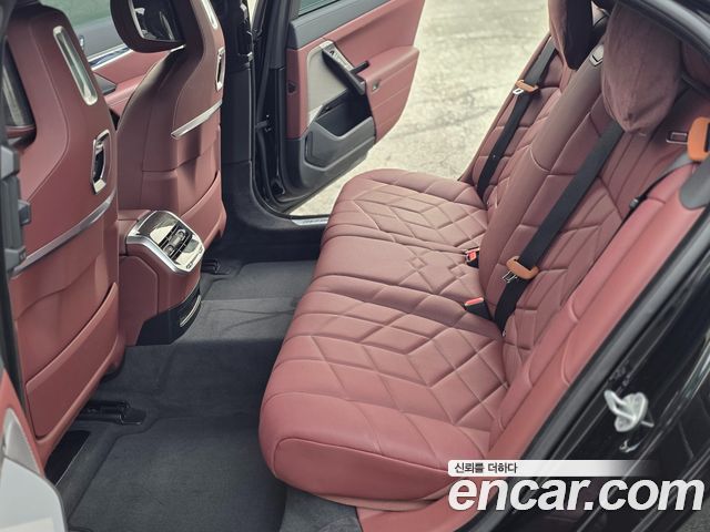 BMW 7 Series (G70) 740d xDrive M Sport 2026 — фото 18