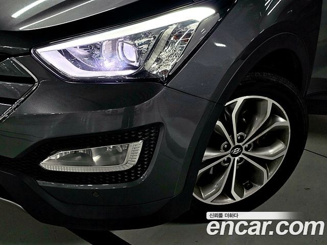 Hyundai Santa Fe (DM) Diesel(e-VGT) 2.0 2WD Exclusive 2015 — фото 17