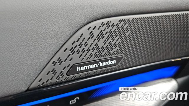 BMW 5 Series (G60) 530e M Sport 2024 — фото 43