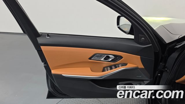BMW 3 Series (G20) 320i M Sport 2026 — фото 30