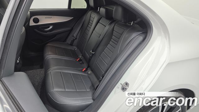 Mercedes-Benz E-Class (W213) E250 Avantgarde 2021 — фото 26