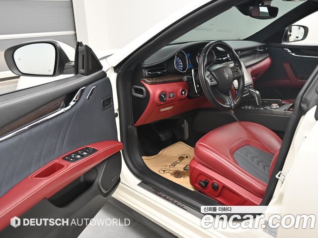 Maserati Quattroporte 3.0 V6 Granlusso 2019 — фото 10