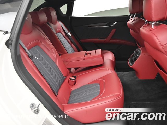Maserati Quattroporte 3.0 V6 Granlusso 2019 — фото 16