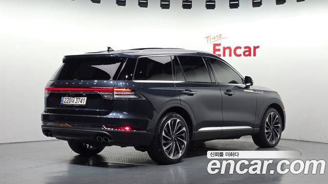 Lincoln Aviator (II) 3.0 RESERVE JET PACKAGE AWD 2023 — фото 2