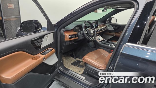 Lincoln Aviator (II) 3.0 RESERVE JET PACKAGE AWD 2023 — фото 10
