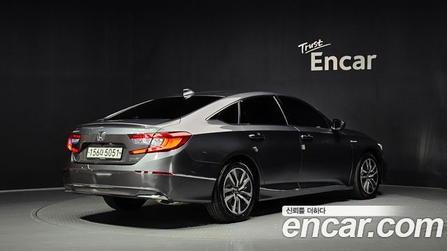 Honda Accord (X) 2.0 Hybrid Touring 2019 — фото 2