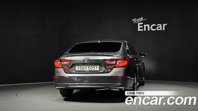 Honda Accord (X) 2.0 Hybrid Touring 2019 — фото 4