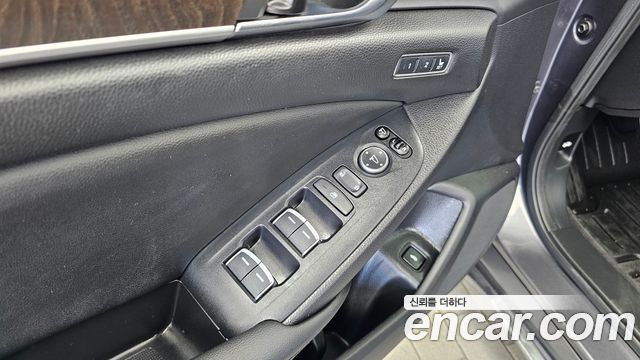 Honda Accord (X) 2.0 Hybrid Touring 2019 — фото 34