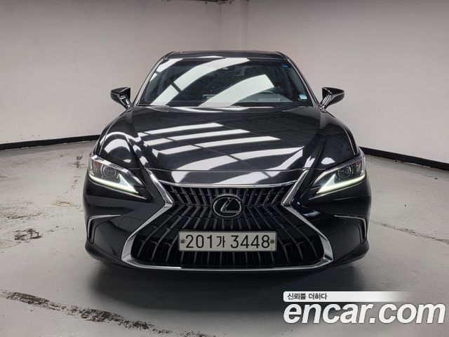 Lexus ES300h (VII) Luxury Plus 2022 — фото 3