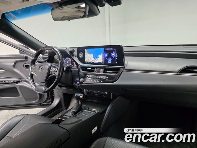 Lexus ES300h (VII) Luxury Plus 2022 — фото 6