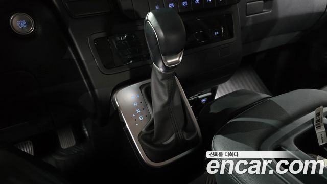 Hyundai Staria L3.5  Kinder Safety Car 15-Seater 2025 — фото 9