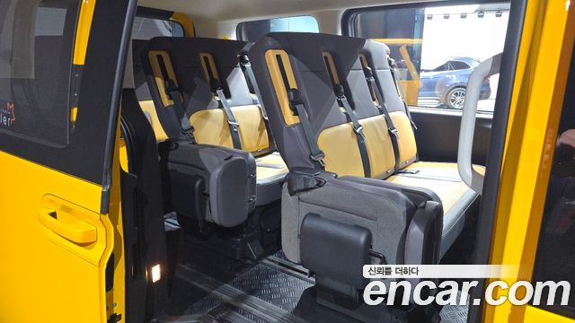 Hyundai Staria L3.5  Kinder Safety Car 15-Seater 2025 — фото 11