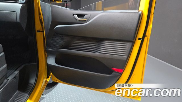 Hyundai Staria L3.5  Kinder Safety Car 15-Seater 2025 — фото 25