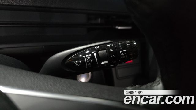 Hyundai Staria L3.5  Kinder Safety Car 15-Seater 2025 — фото 38