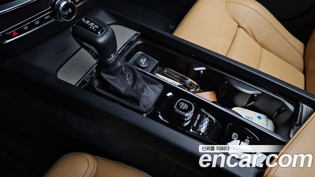 Volvo S60 (III) T5 Inscroption 2020 — фото 9