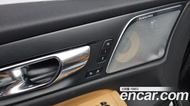 Volvo S60 (III) T5 Inscroption 2020 — фото 27