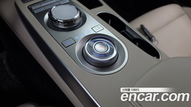 Genesis GV70 2.5T Gasoline 2WD 2024 — фото 9