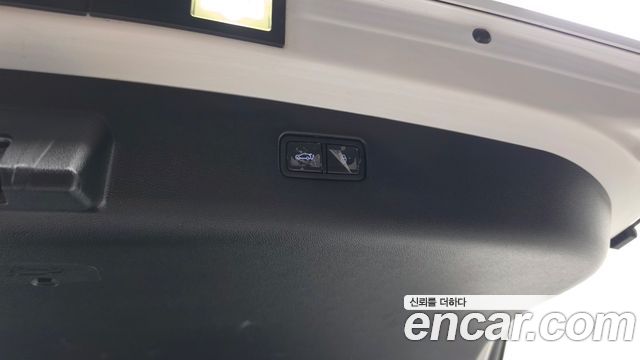 Genesis GV70 2.5T Gasoline 2WD 2024 — фото 32