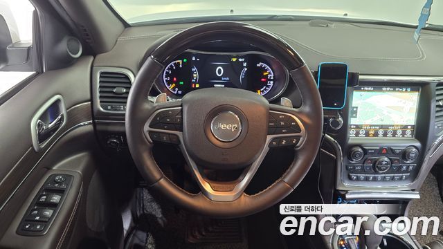 Jeep Grand Cherokee 3.0 Diesel Overland WK2 2018 — фото 12