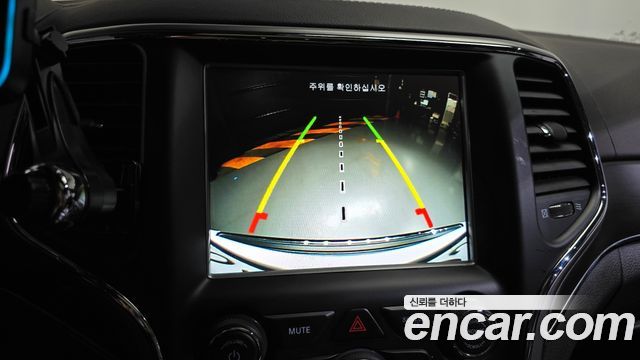 Jeep Grand Cherokee 3.0 Diesel Overland WK2 2018 — фото 13