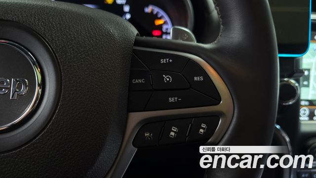 Jeep Grand Cherokee 3.0 Diesel Overland WK2 2018 — фото 15