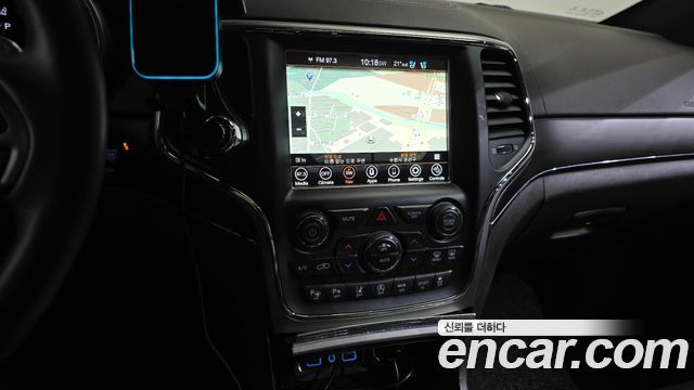 Jeep Grand Cherokee 3.0 Diesel Overland WK2 2018 — фото 28