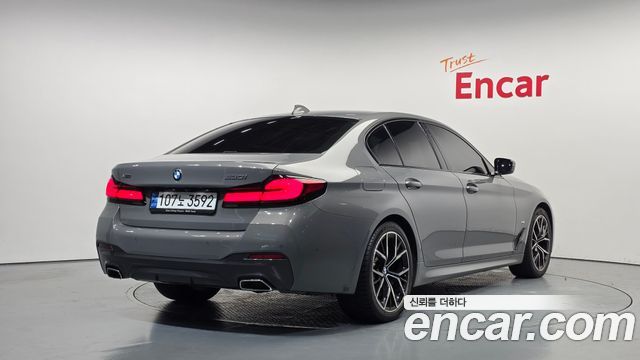 BMW 5 Series (G30) 530i xDrive M Sport Package 2022 — фото 2
