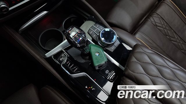 BMW 5 Series (G30) 530i xDrive M Sport Package 2022 — фото 9