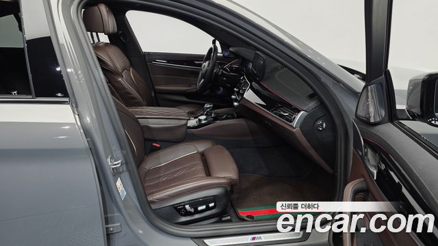 BMW 5 Series (G30) 530i xDrive M Sport Package 2022 — фото 11