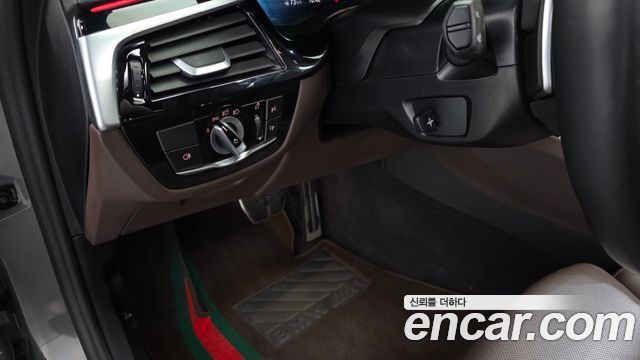 BMW 5 Series (G30) 530i xDrive M Sport Package 2022 — фото 14