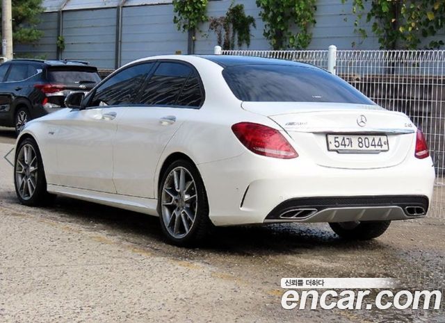 Mercedes-Benz C-Class (W205) C43 AMG 4MATIC 2017 — фото 3
