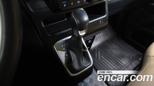 Hyundai Staria Cargo 3-Seater Modern 2025 — фото 9