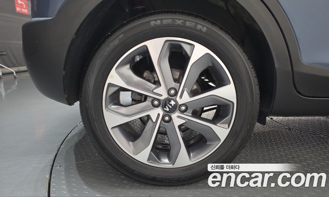 Kia Stonic 1.4 Prestige 2020 — фото 5