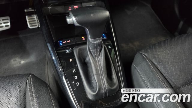 Kia Stonic 1.4 Prestige 2020 — фото 9
