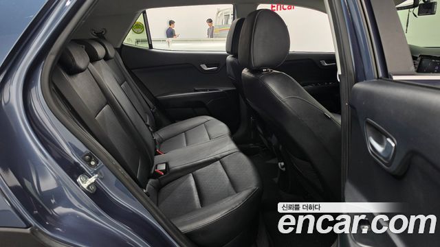 Kia Stonic 1.4 Prestige 2020 — фото 11