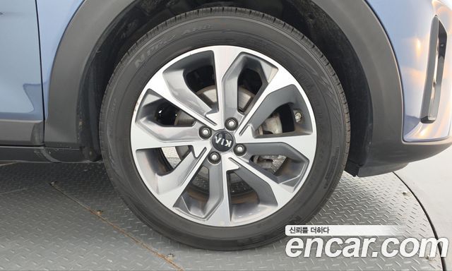 Kia Stonic 1.4 Prestige 2020 — фото 21