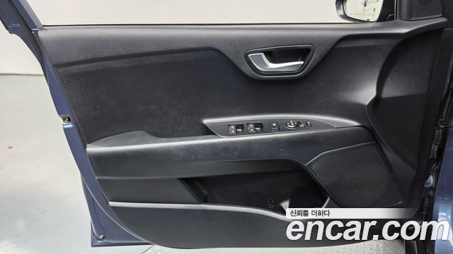 Kia Stonic 1.4 Prestige 2020 — фото 24