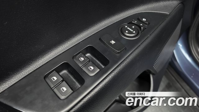 Kia Stonic 1.4 Prestige 2020 — фото 27