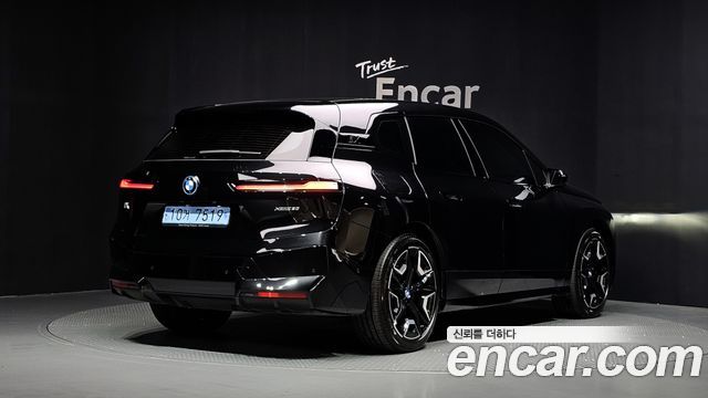 BMW iX xDrive50 Sports Plus 2022 — фото 2