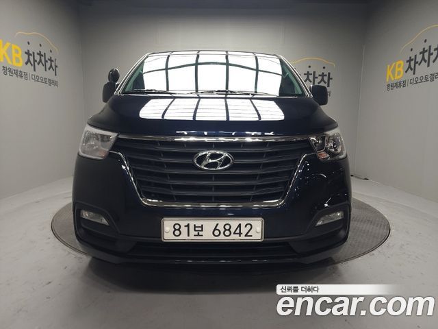 Hyundai Grand Starex Van 3-Seater Smart 2020 — фото 3