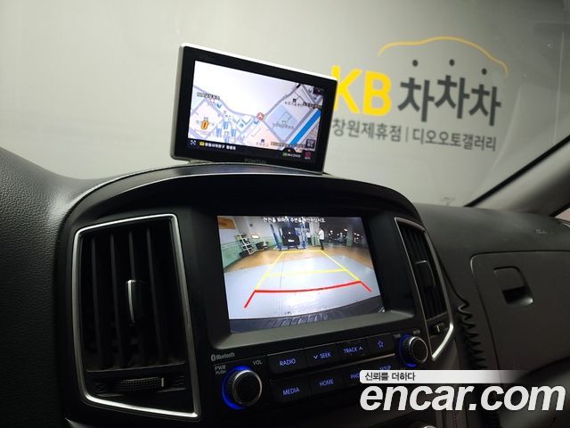 Hyundai Grand Starex Van 3-Seater Smart 2020 — фото 9