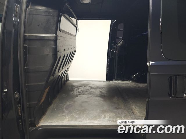 Hyundai Grand Starex Van 3-Seater Smart 2020 — фото 17