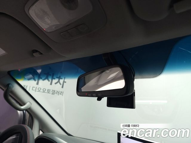 Hyundai Grand Starex Van 3-Seater Smart 2020 — фото 20